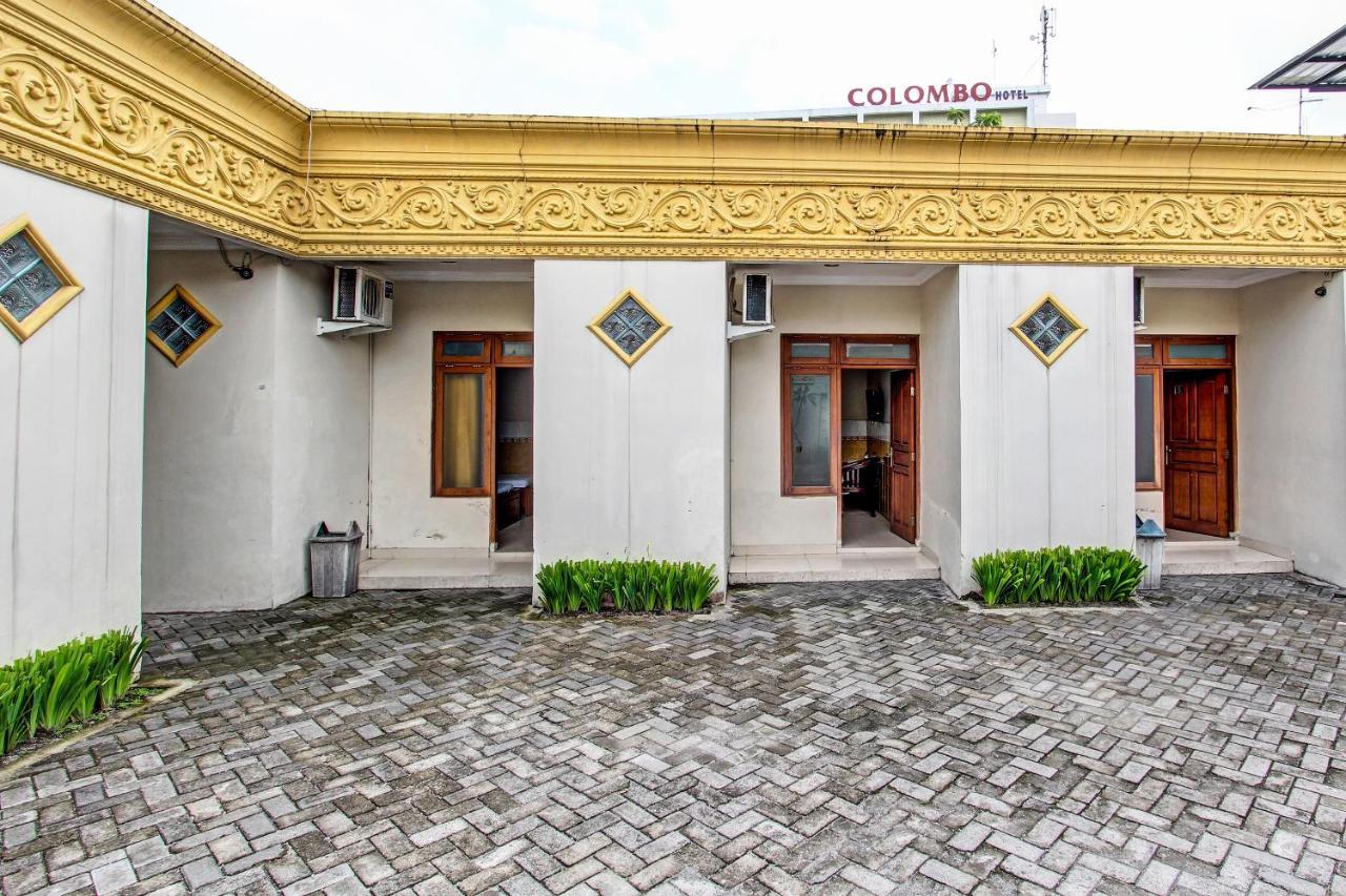 Tanjungtirto Oyo 91785 Hotel Srikandi Kalasan מראה חיצוני תמונה